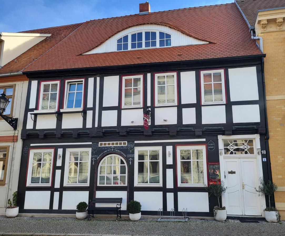 Ferienwohnung Am Rathaus Tangermünde Exterior foto
